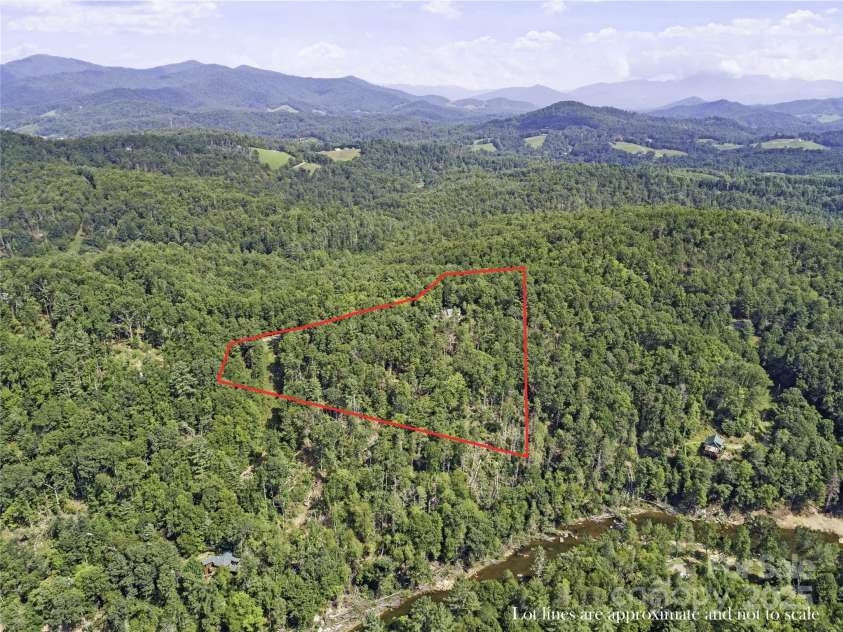 97 Gordon Lane, Burnsville, NC 28714.  MLS# CAR4293904, YatesRealty ID 3731. 