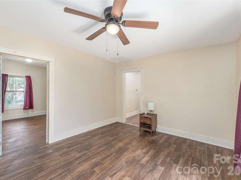 308 Substation Street, Hendersonville, NC 28792.  MLS# CAR4402649, YatesRealty ID 37310. 