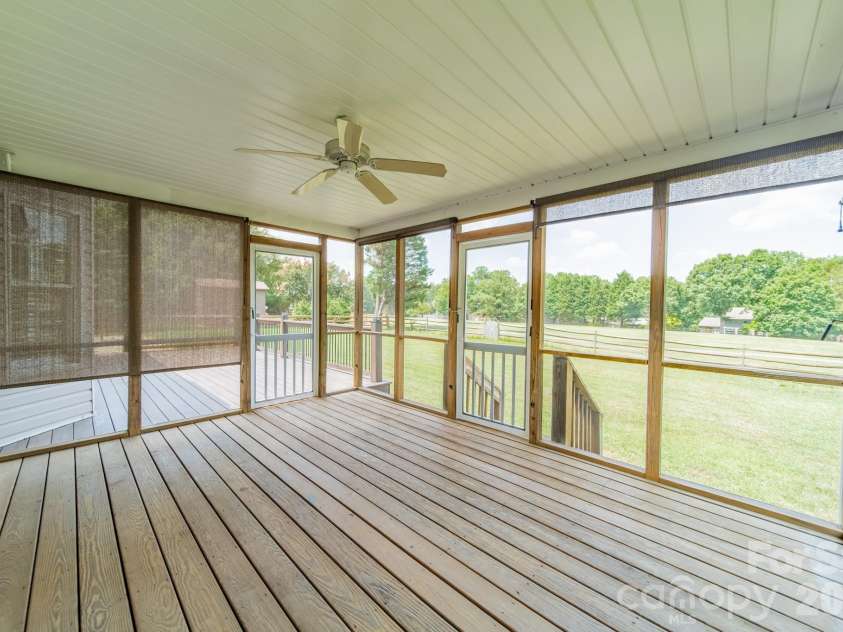 151 Turnberry Lane, Mooresville, NC 28117.  MLS# CAR4399986, YatesRealty ID 37314. 