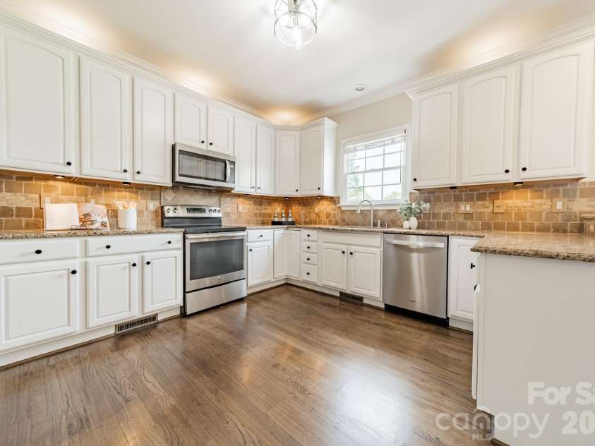 151 Turnberry Lane, Mooresville, NC 28117.  MLS# CAR4399986, YatesRealty ID 37314. 