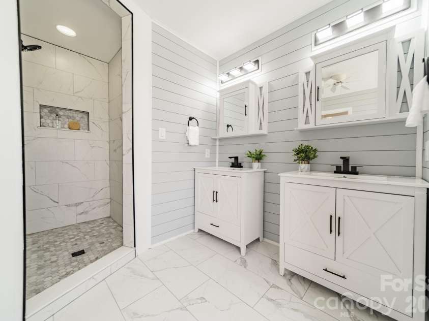 151 Turnberry Lane, Mooresville, NC 28117.  MLS# CAR4399986, YatesRealty ID 37314. 