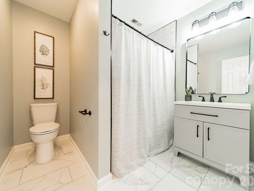 151 Turnberry Lane, Mooresville, NC 28117.  MLS# CAR4399986, YatesRealty ID 37314. 