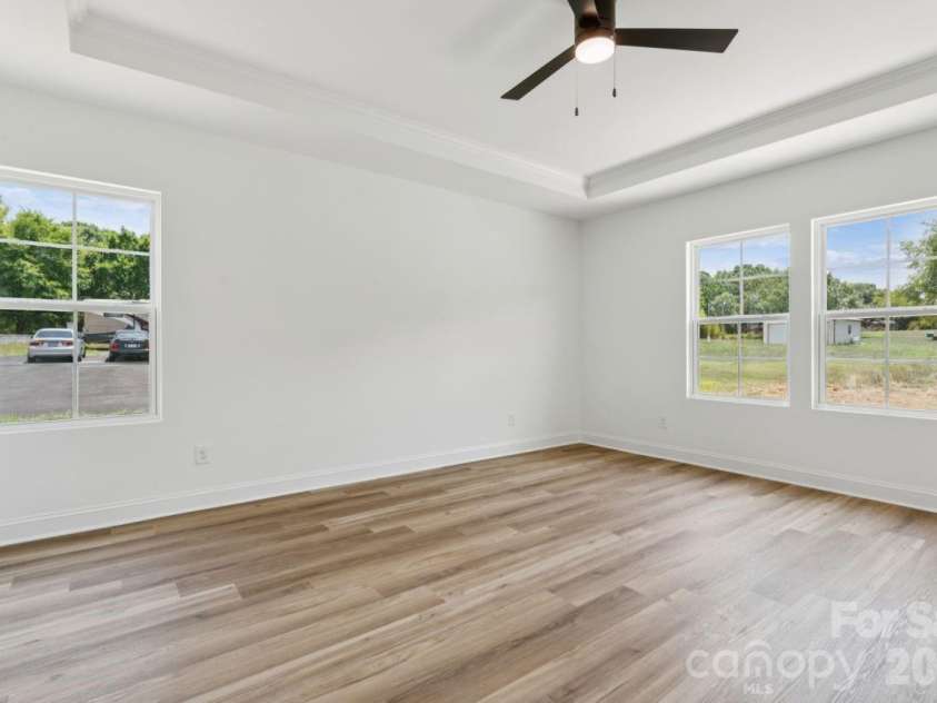 1071 Reba Lane, Kannapolis, NC 28081.  MLS# CAR4400585, YatesRealty ID 37315. 