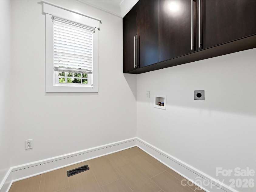 761 King Fredrick Lane, Concord, NC 28027.  MLS# CAR4403430, YatesRealty ID 37318. 