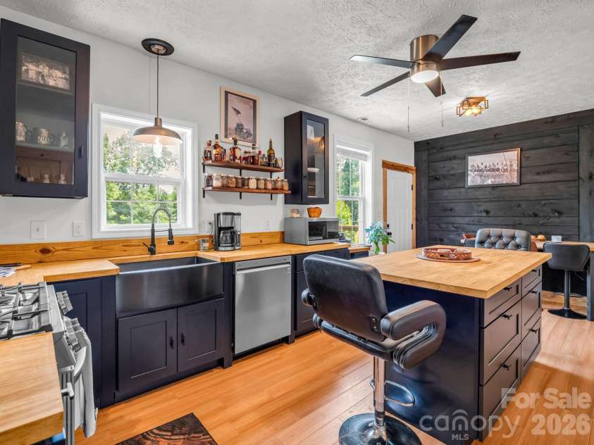 221 Kistler Road, Lawndale, NC 28090.  MLS# CAR4402032, YatesRealty ID 37319. 
