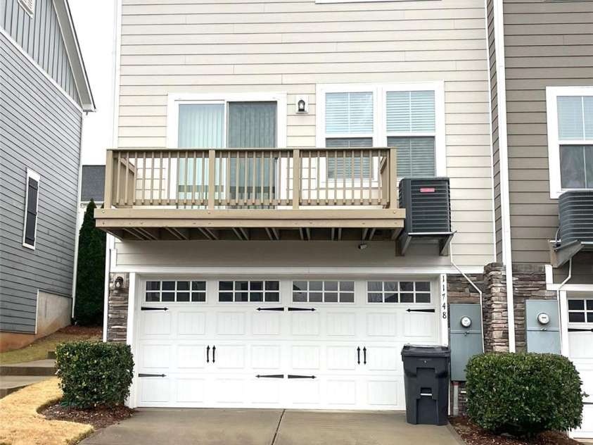 11724 Blessington Road, Huntersville, NC 28978.  MLS# CAR4220282, YatesRealty ID 3732. 3 Level Townhome, Rear Garage Entrance on Lower Level