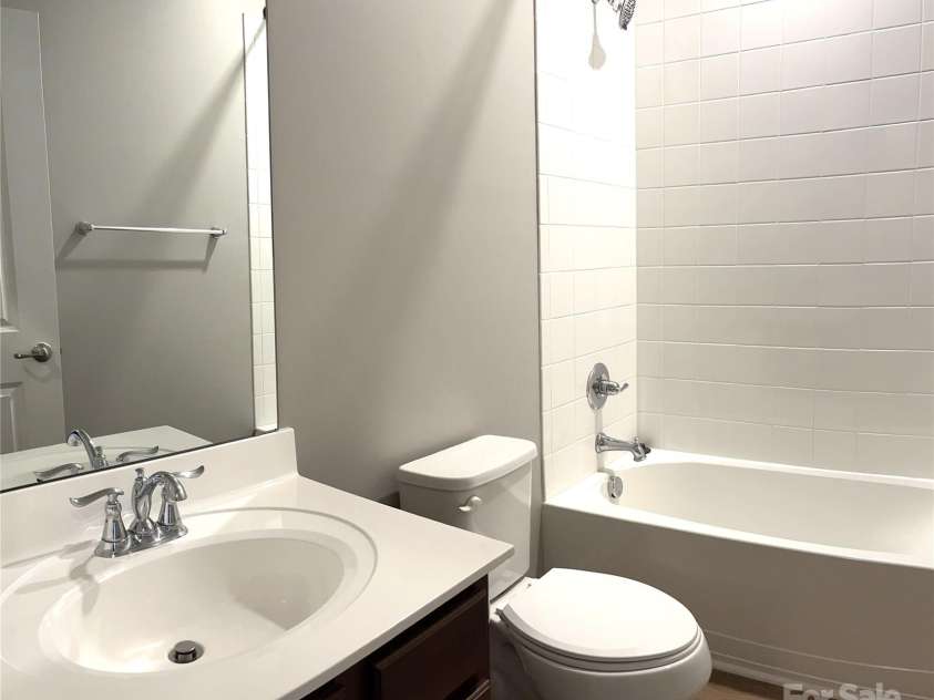 11724 Blessington Road, Huntersville, NC 28978.  MLS# CAR4220282, YatesRealty ID 3732. Upper Level Full Bath