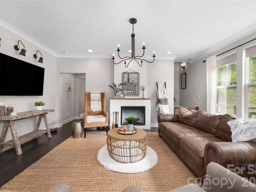 123 Country Lake Drive, Mooresville, NC 28115.  MLS# CAR4412244, YatesRealty ID 3732. 