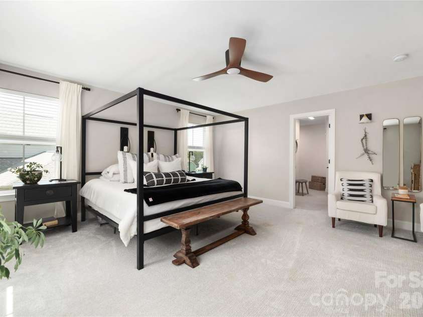 123 Country Lake Drive, Mooresville, NC 28115.  MLS# CAR4412244, YatesRealty ID 3732. Spacious primary suite on upper level.