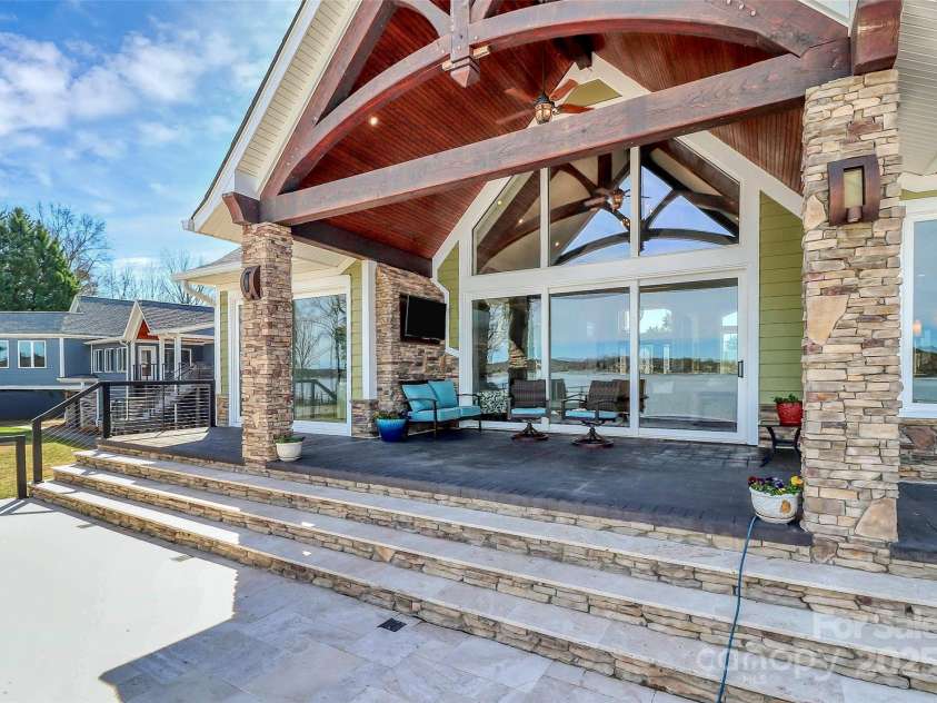 5086 Windward Point Lane, Denver, NC 28037.  MLS# CAR4312956, YatesRealty ID 3732. 