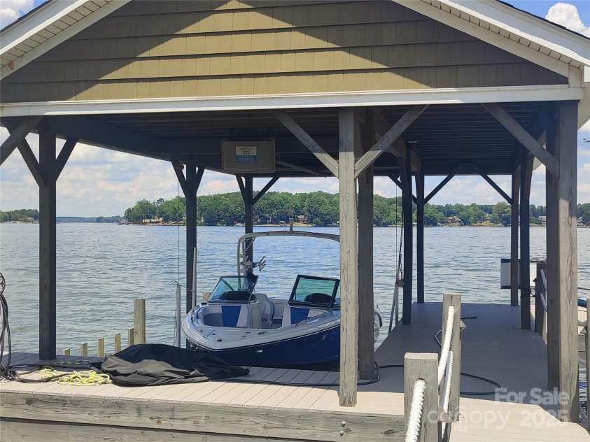 5086 Windward Point Lane, Denver, NC 28037.  MLS# CAR4312956, YatesRealty ID 3732. 