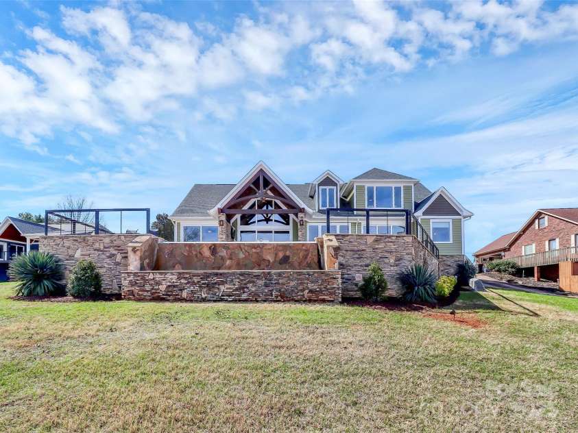 5086 Windward Point Lane, Denver, NC 28037.  MLS# CAR4312956, YatesRealty ID 3732. 