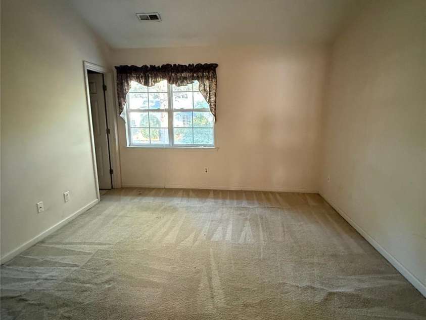 4210 Melrose Club Drive, Matthews, NC 28105.  MLS# CAR4401621, YatesRealty ID 37320. 