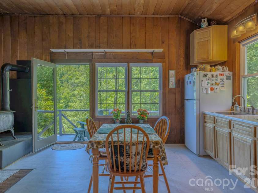 1712 Little Creek Road, Hot Springs, NC 28743.  MLS# CAR4395039, YatesRealty ID 37322. 