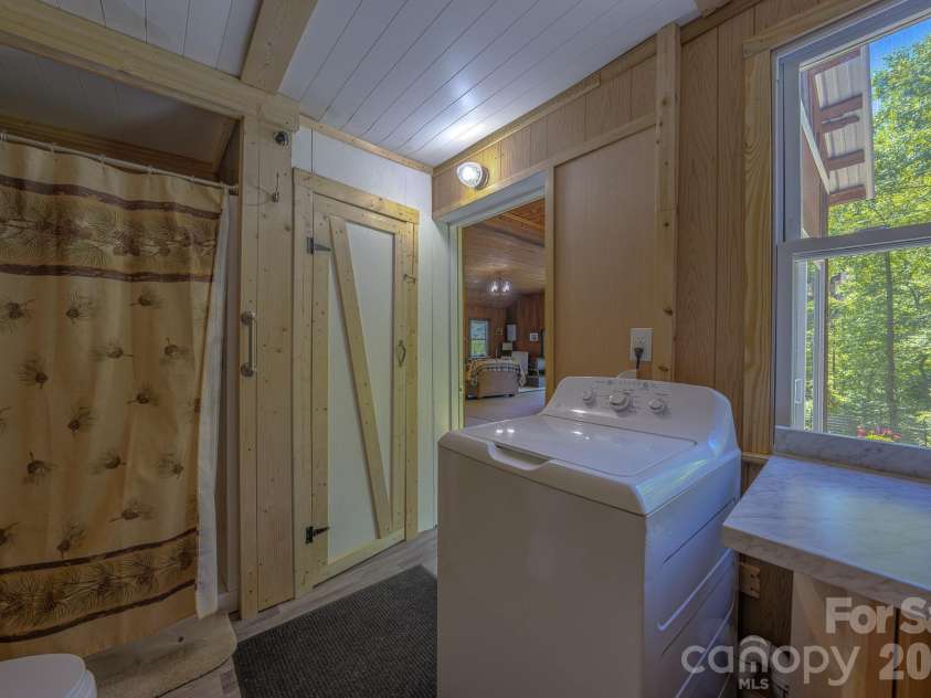 1712 Little Creek Road, Hot Springs, NC 28743.  MLS# CAR4395039, YatesRealty ID 37322. 