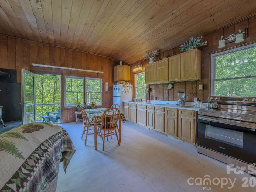 1712 Little Creek Road, Hot Springs, NC 28743.  MLS# CAR4395039, YatesRealty ID 37322. 