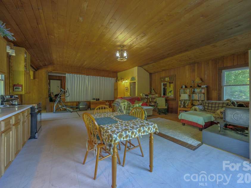 1712 Little Creek Road, Hot Springs, NC 28743.  MLS# CAR4395039, YatesRealty ID 37322. 