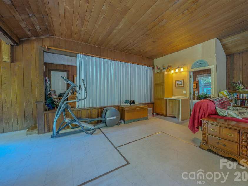 1712 Little Creek Road, Hot Springs, NC 28743.  MLS# CAR4395039, YatesRealty ID 37322. 