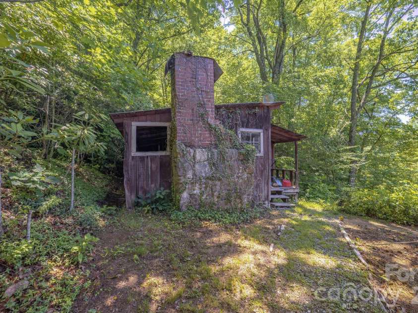 1712 Little Creek Road, Hot Springs, NC 28743.  MLS# CAR4395039, YatesRealty ID 37322. 