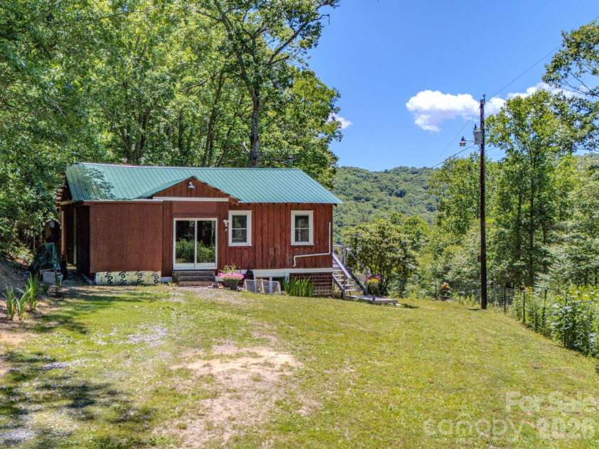 1712 Little Creek Road, Hot Springs, NC 28743.  MLS# CAR4395039, YatesRealty ID 37322. 