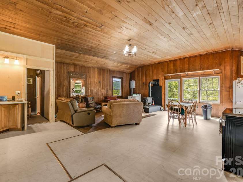 1712 Little Creek Road, Hot Springs, NC 28743.  MLS# CAR4421283, YatesRealty ID 37322. 