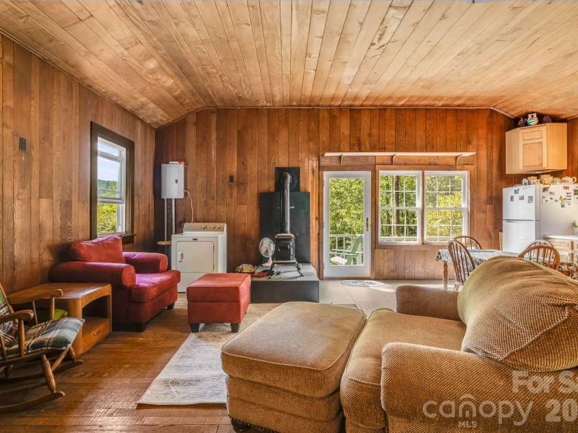 1712 Little Creek Road, Hot Springs, NC 28743.  MLS# CAR4421283, YatesRealty ID 37322. 
