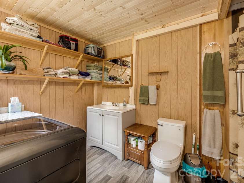 1712 Little Creek Road, Hot Springs, NC 28743.  MLS# CAR4421283, YatesRealty ID 37322. 