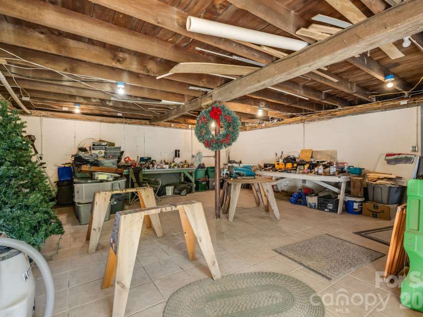 1712 Little Creek Road, Hot Springs, NC 28743.  MLS# CAR4421283, YatesRealty ID 37322. 