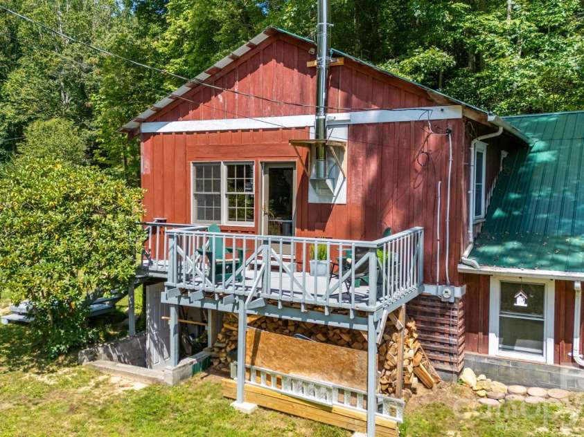 1712 Little Creek Road, Hot Springs, NC 28743.  MLS# CAR4421283, YatesRealty ID 37322. 