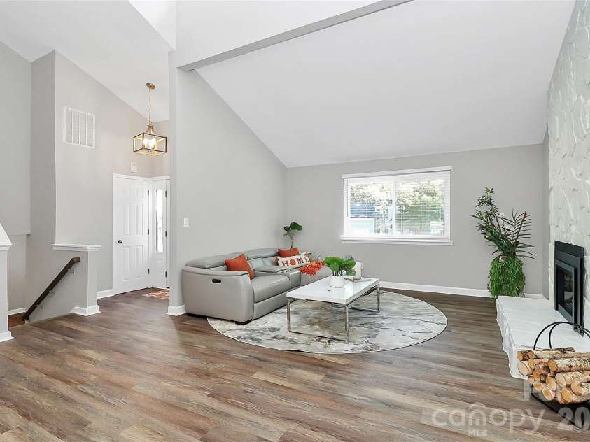 9546 Fairway Ridge Road, Charlotte, NC 28277.  MLS# CAR4403165, YatesRealty ID 37323. 
