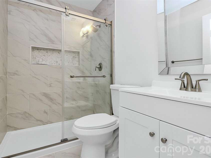 9546 Fairway Ridge Road, Charlotte, NC 28277.  MLS# CAR4403165, YatesRealty ID 37323. 