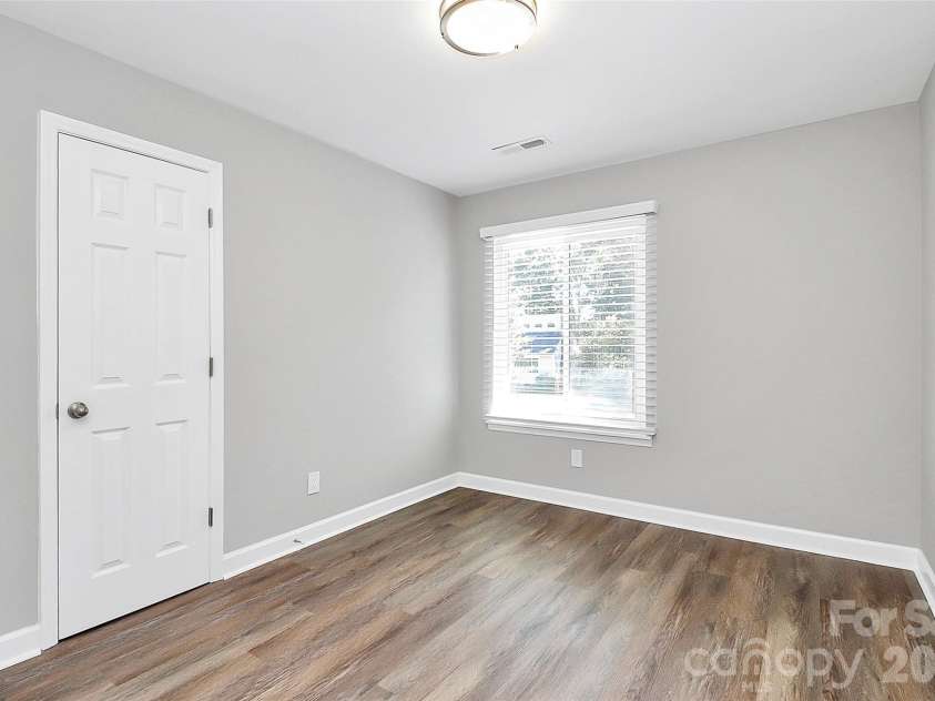 9546 Fairway Ridge Road, Charlotte, NC 28277.  MLS# CAR4403165, YatesRealty ID 37323. 
