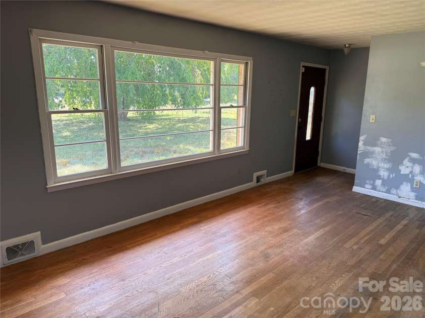 649 Curtis Bridge Road, North Wilkesboro, NC 28659.  MLS# CAR4404533, YatesRealty ID 37324. 