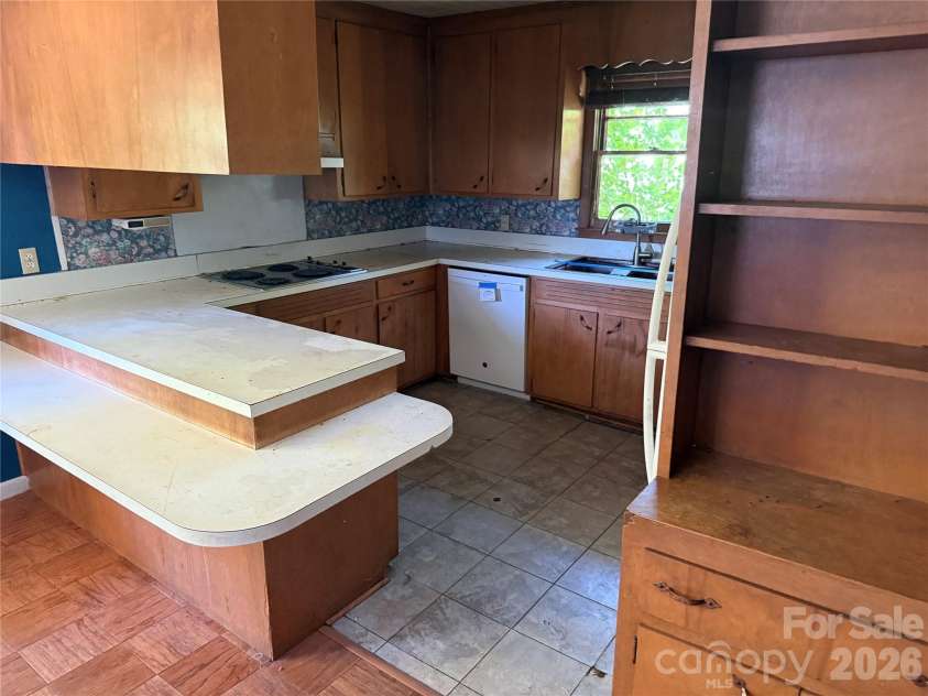 649 Curtis Bridge Road, North Wilkesboro, NC 28659.  MLS# CAR4404533, YatesRealty ID 37324. 
