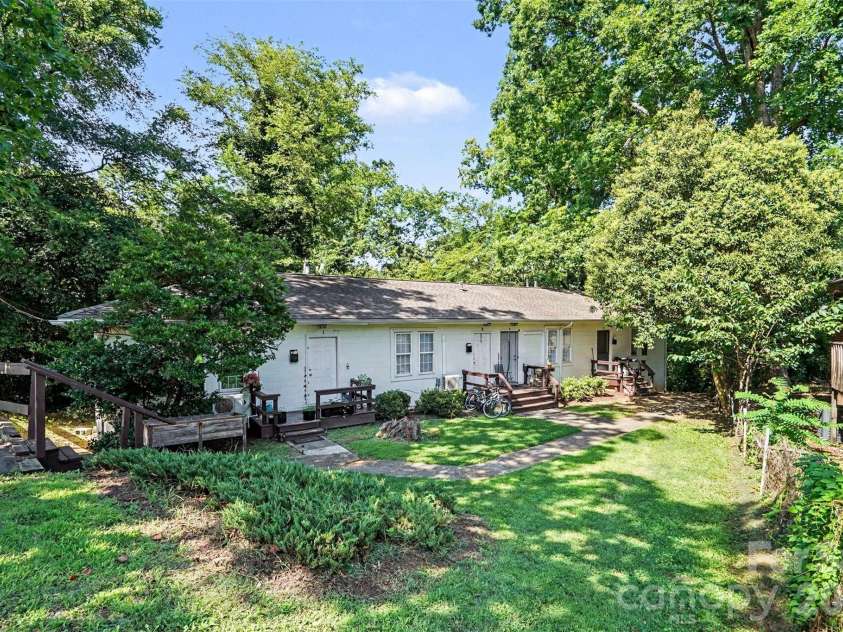 2800 Carol Avenue, Charlotte, NC 28208.  MLS# CAR4401707, YatesRealty ID 37325. 