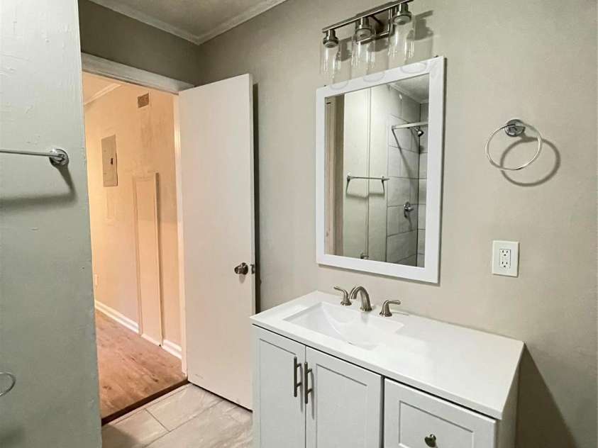 2800 Carol Avenue, Charlotte, NC 28208.  MLS# CAR4401707, YatesRealty ID 37325. 