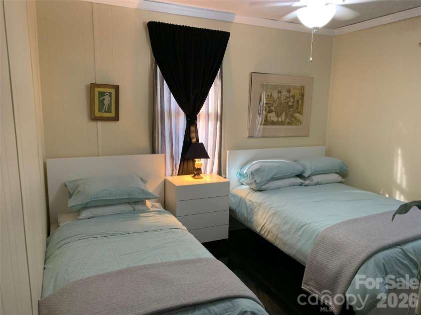 24 Belle Meade Drive, Waynesville, NC 28786.  MLS# CAR4343749, YatesRealty ID 3733. 