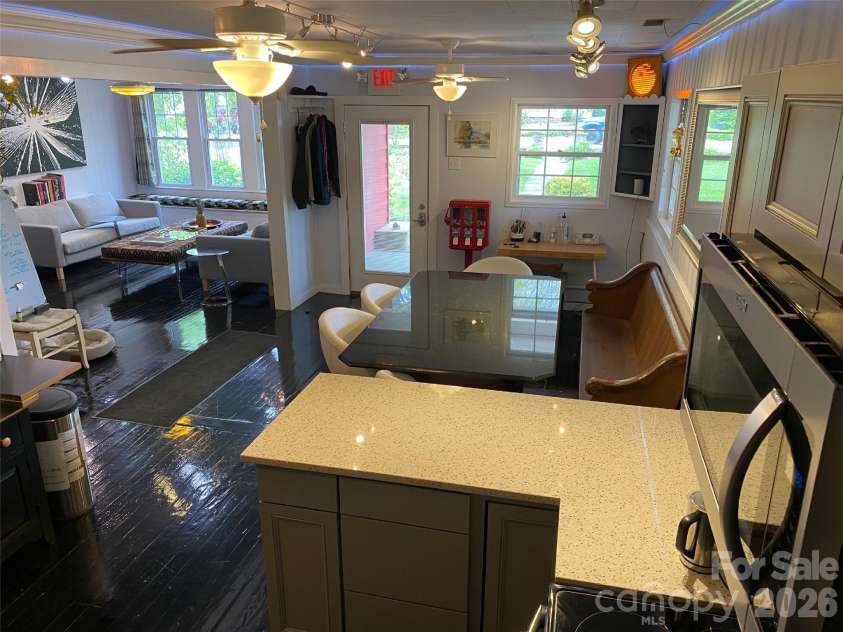 24 Belle Meade Drive, Waynesville, NC 28786.  MLS# CAR4343749, YatesRealty ID 3733. 