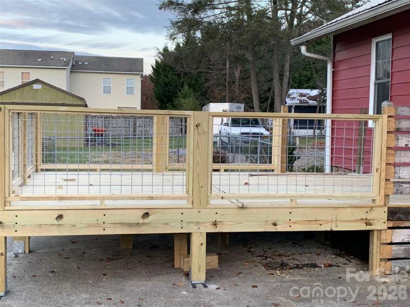 24 Belle Meade Drive, Waynesville, NC 28786.  MLS# CAR4343749, YatesRealty ID 3733. 