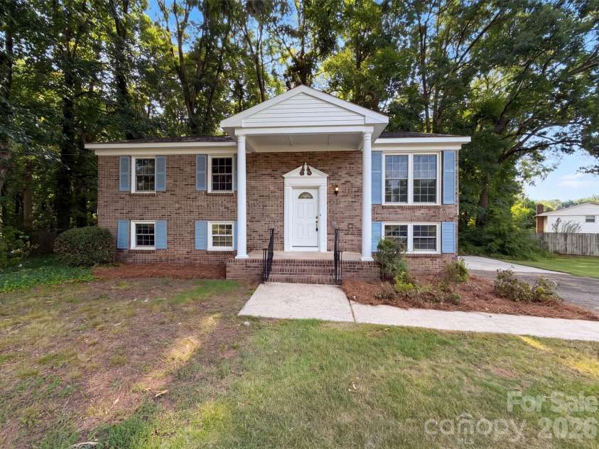 1716 Timberlane Street, Gastonia, NC 28054.  MLS# CAR4401623, YatesRealty ID 37330. 