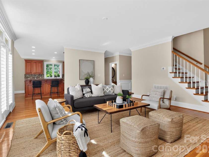 6907 Meadow Run Lane, Charlotte, NC 28277.  MLS# CAR4396037, YatesRealty ID 37333. 