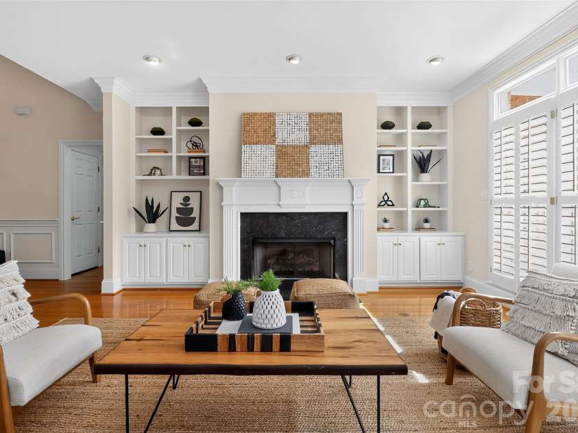 6907 Meadow Run Lane, Charlotte, NC 28277.  MLS# CAR4396037, YatesRealty ID 37333. 