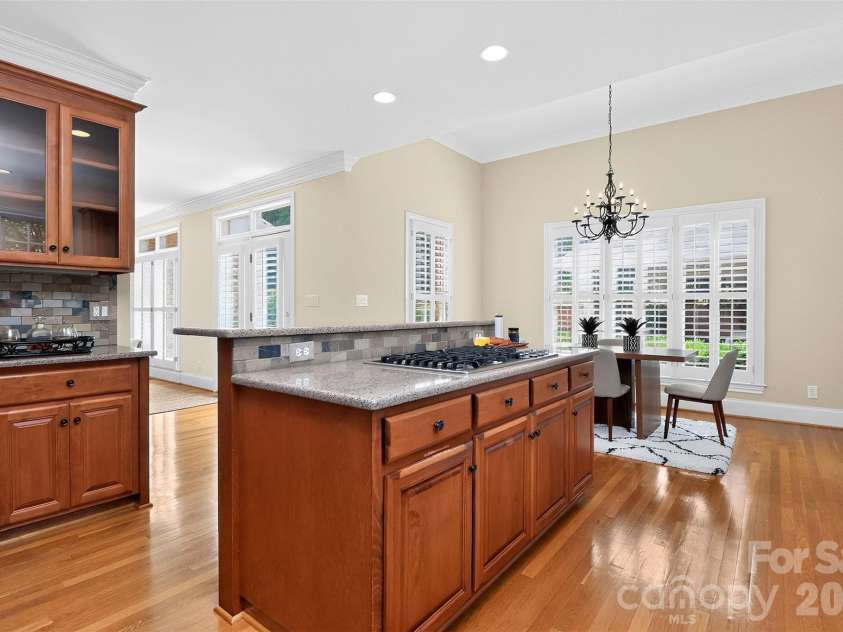 6907 Meadow Run Lane, Charlotte, NC 28277.  MLS# CAR4396037, YatesRealty ID 37333. 
