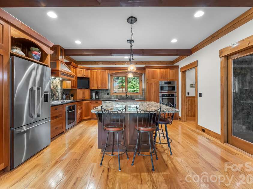 1814 Yellow Fork Trail, Nebo, NC 28761.  MLS# CAR4403220, YatesRealty ID 37334. 