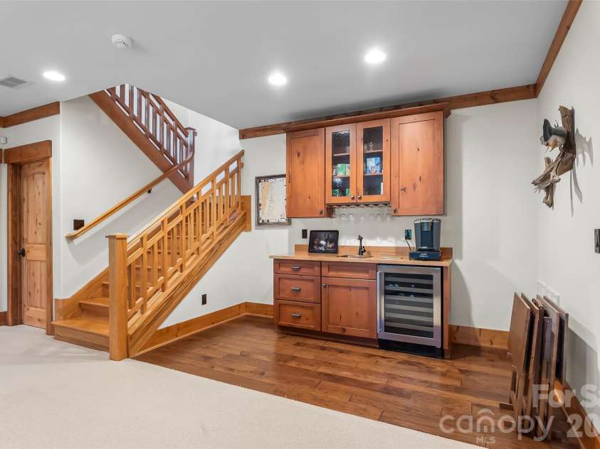 1814 Yellow Fork Trail, Nebo, NC 28761.  MLS# CAR4403220, YatesRealty ID 37334. 