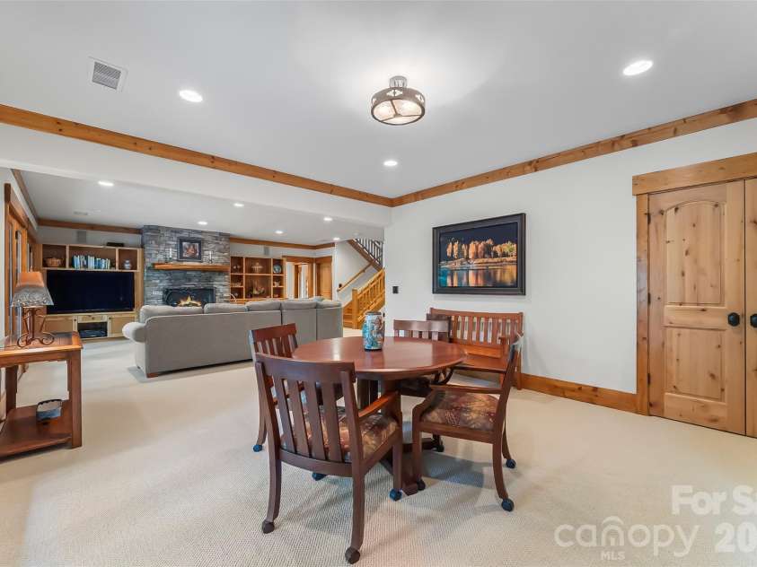 1814 Yellow Fork Trail, Nebo, NC 28761.  MLS# CAR4403220, YatesRealty ID 37334. 