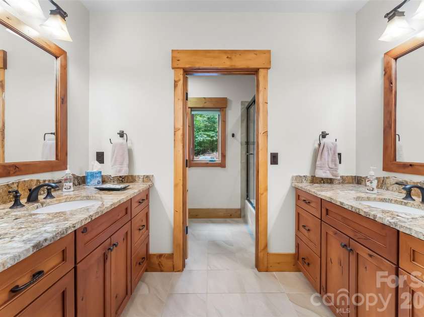 1814 Yellow Fork Trail, Nebo, NC 28761.  MLS# CAR4403220, YatesRealty ID 37334. 