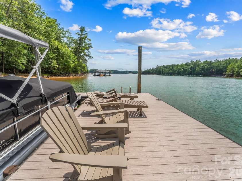 1814 Yellow Fork Trail, Nebo, NC 28761.  MLS# CAR4403220, YatesRealty ID 37334. 