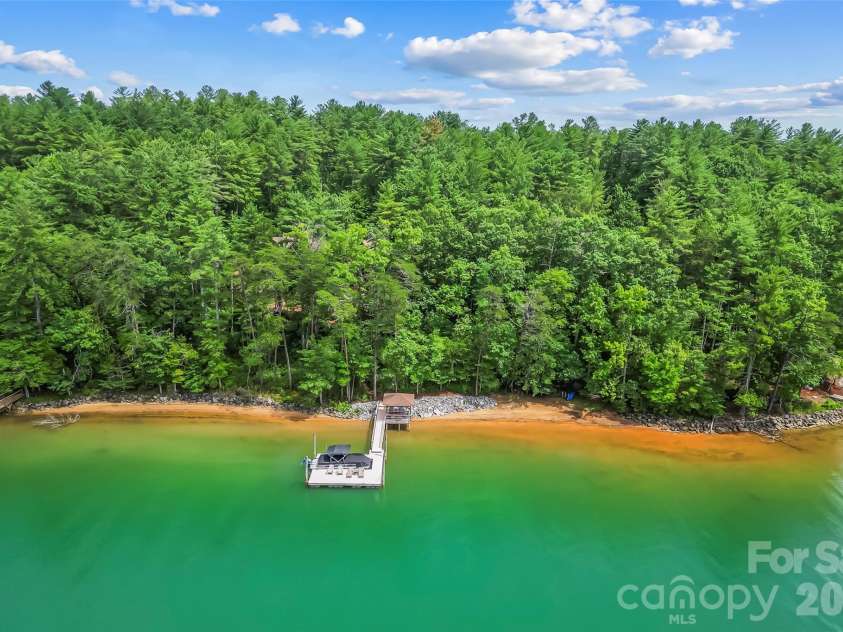 1814 Yellow Fork Trail, Nebo, NC 28761.  MLS# CAR4403220, YatesRealty ID 37334. 