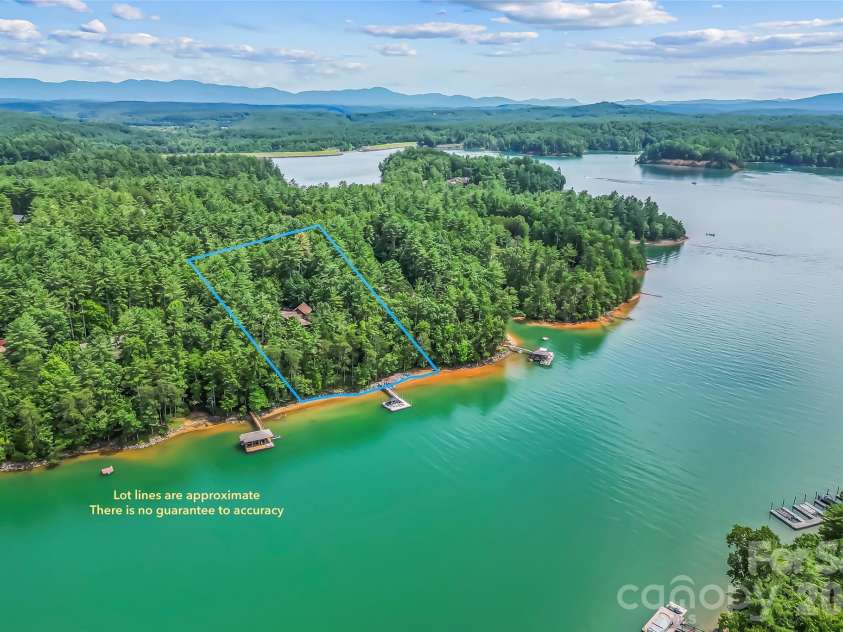 1814 Yellow Fork Trail, Nebo, NC 28761.  MLS# CAR4403220, YatesRealty ID 37334. 